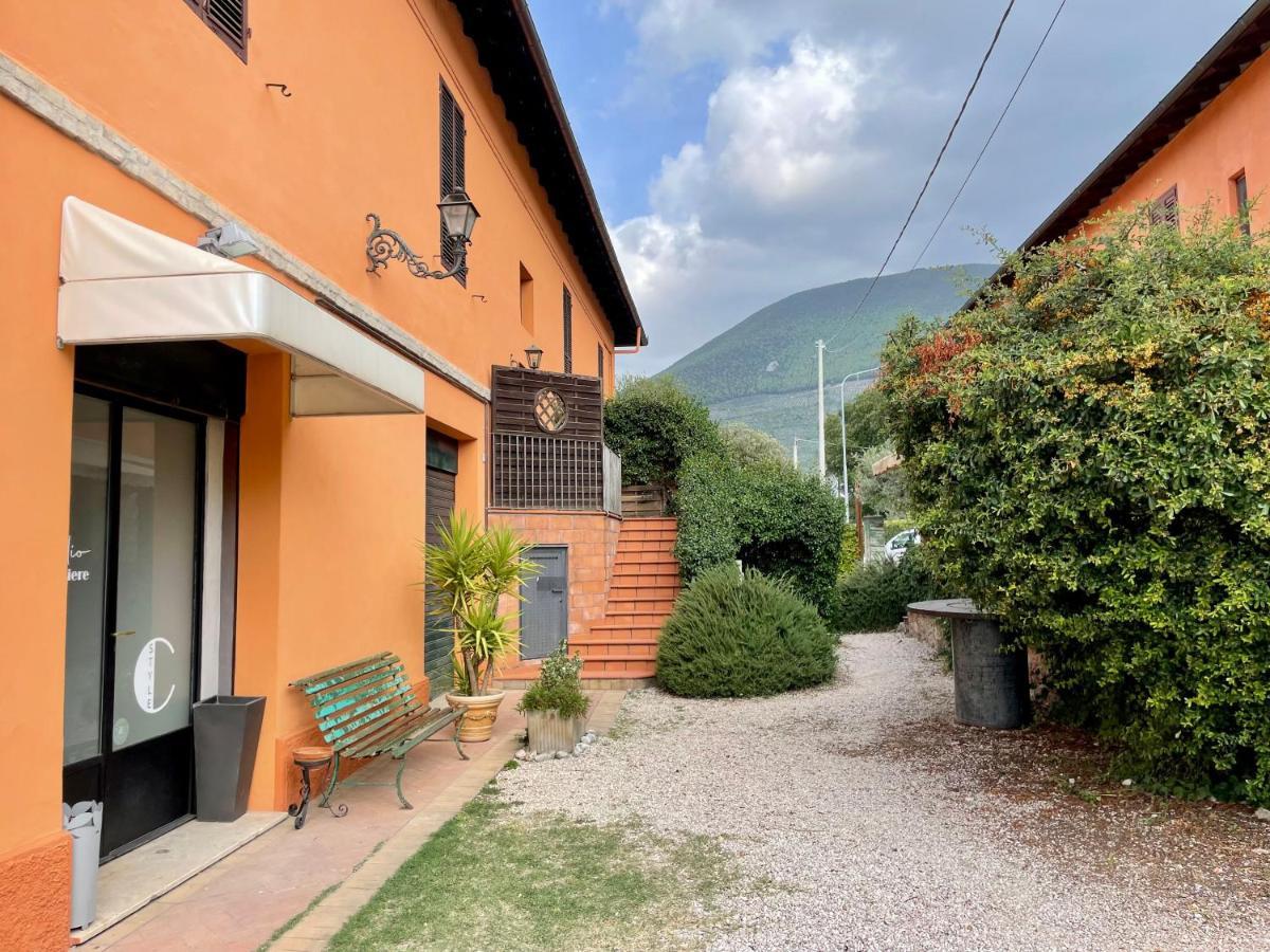 Locanda Settecamini Campello sul Clitunno Esterno foto